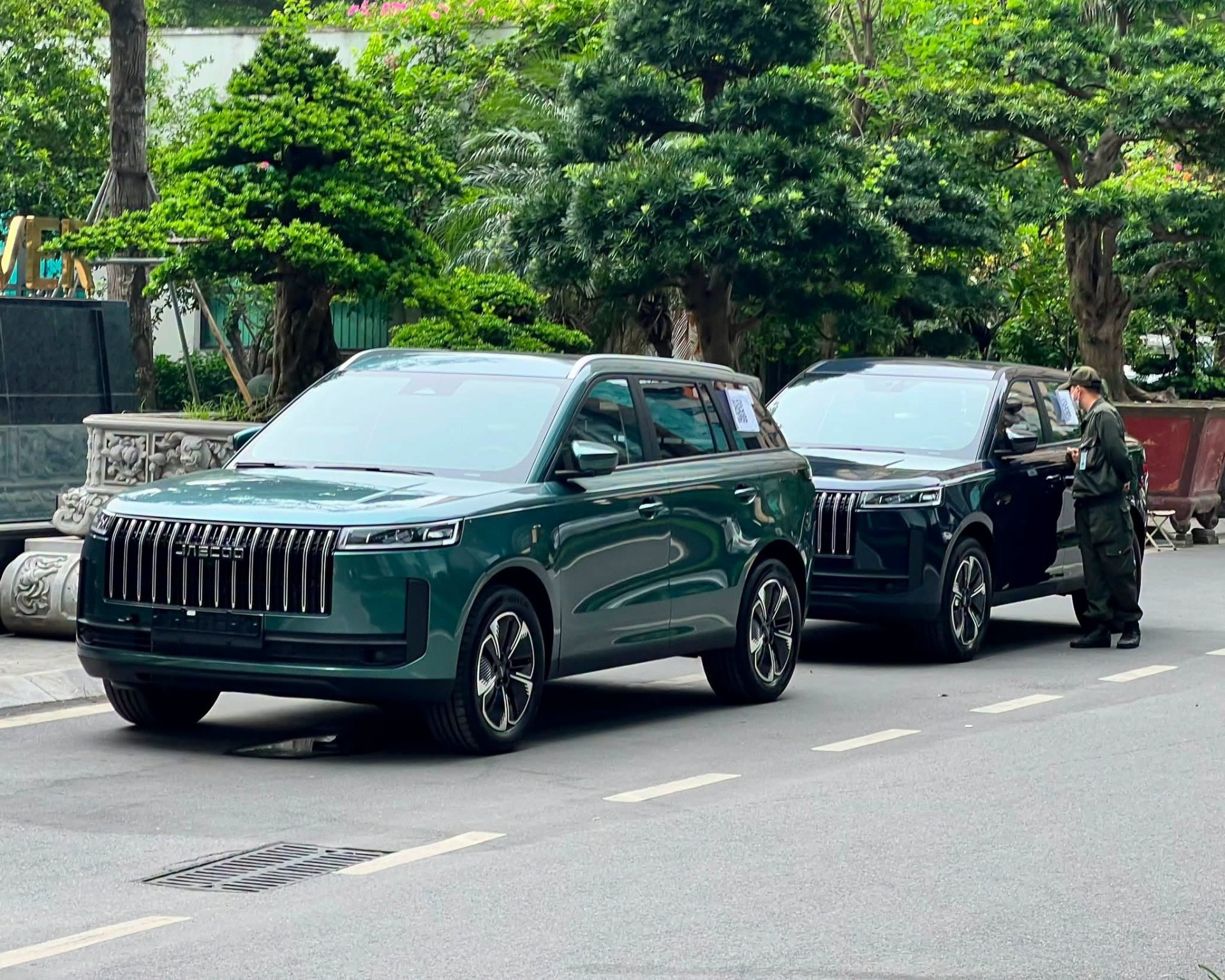 Jaecoo J5 mở cọc với giá từ 569 triệu, mẫu xe đầu tiên có cả ba tuỳ chọn xăng, hybrid và điện Jaecoo J5 mở cọc với giá từ 569 triệu, mẫu xe đầu tiên có cả ba tuỳ chọn xăng, hybrid và điện