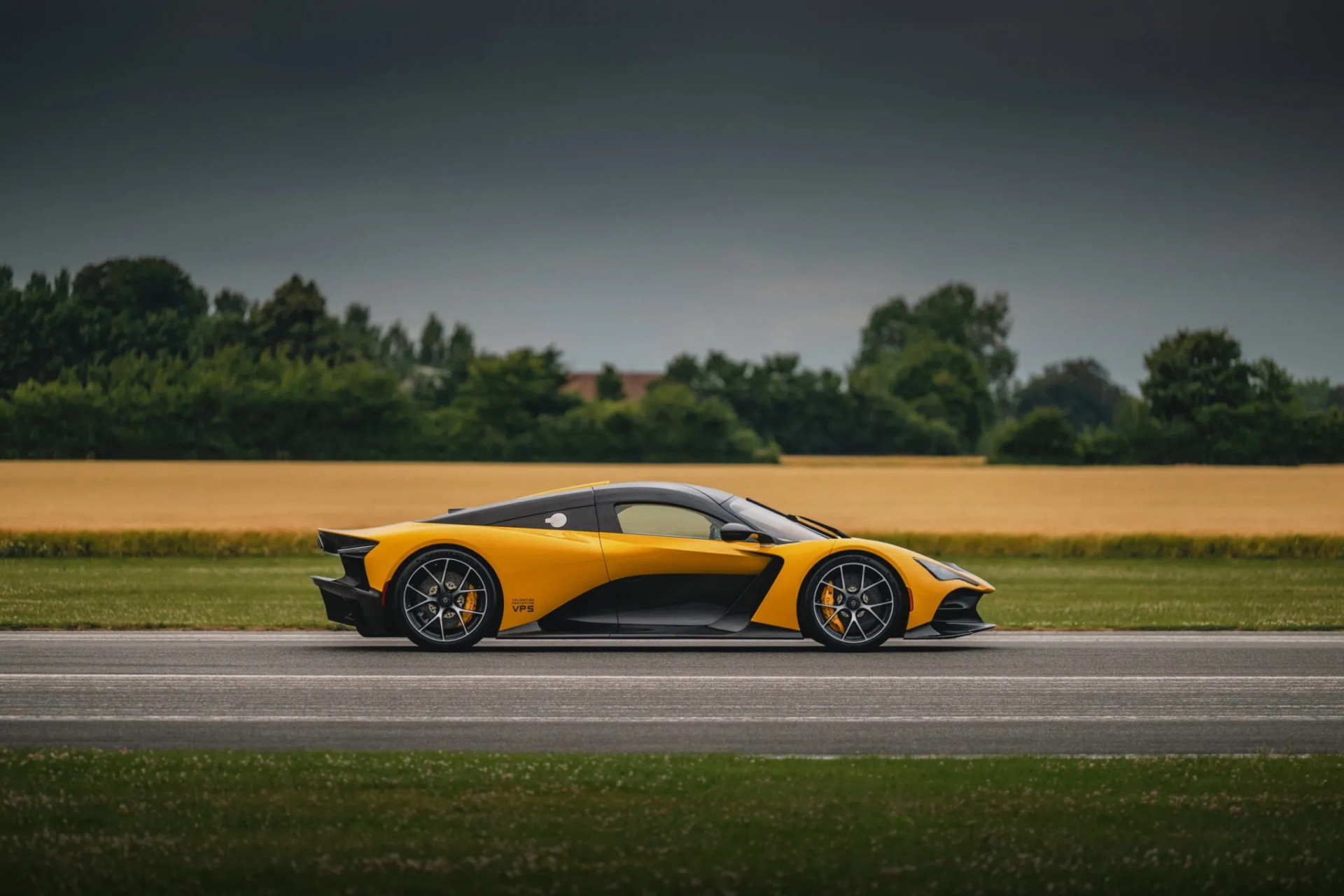 Hypercar Zenvo Aurora mạnh 1.850 mã lực lộ diện bản sẵn sàng đi vào sản xuất Phía bên của Zenvo Aurora