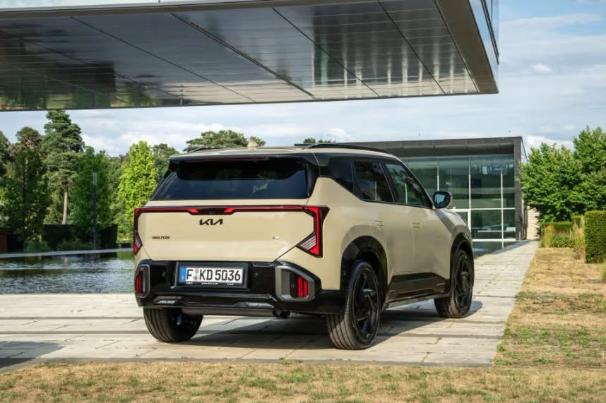 Kia Seltos thế hệ mới nâng cấp mạnh về công nghệ, lần đầu có e-AWD Kia Seltos thế hệ mới nâng cấp mạnh về công nghệ, lần đầu có e-AWD