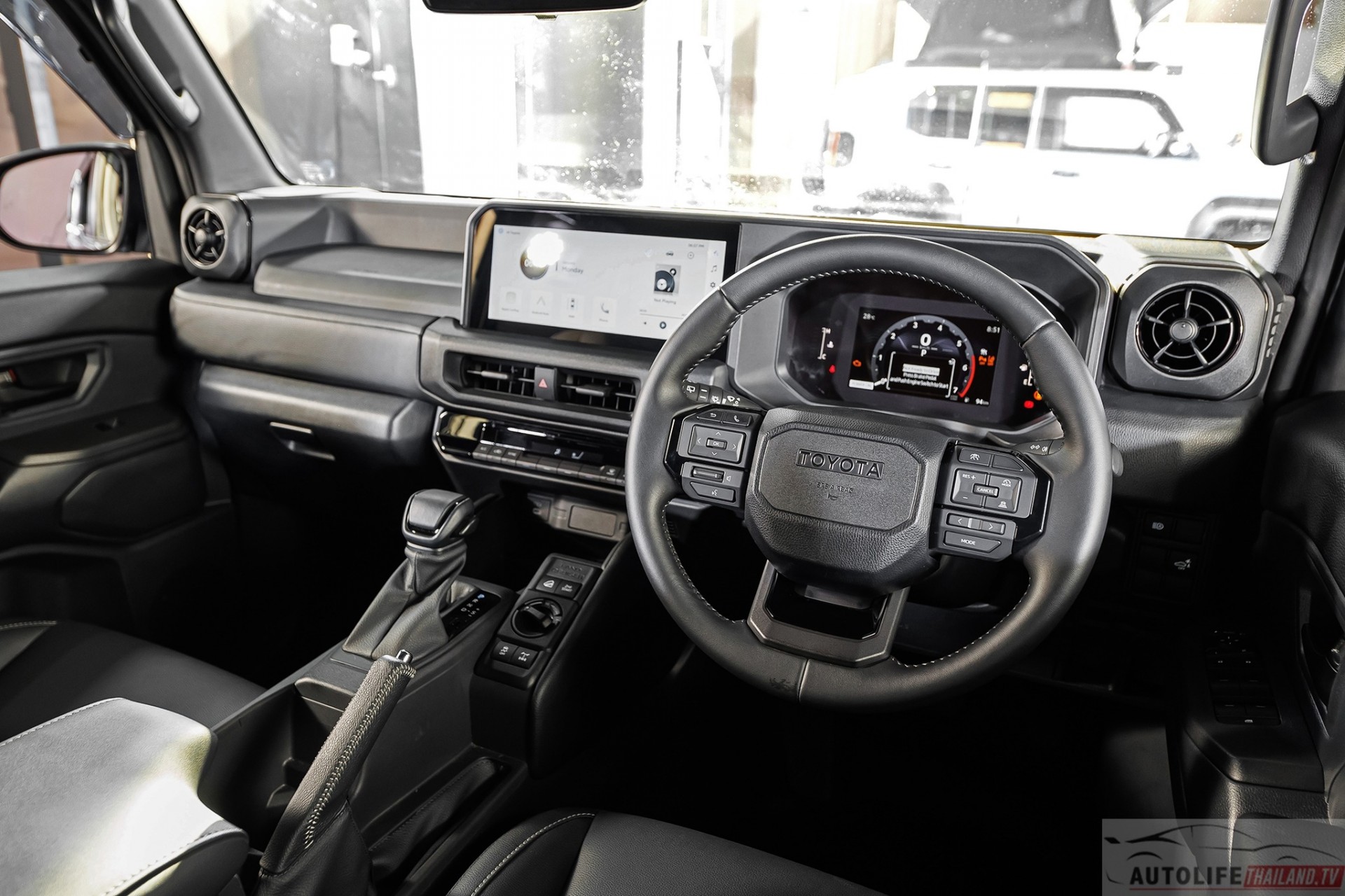 Toyota Land Cruiser FJ 2026 rục rịch ra mắt tại Việt Nam, giá dự kiến gần 1,2 tỷ đồng