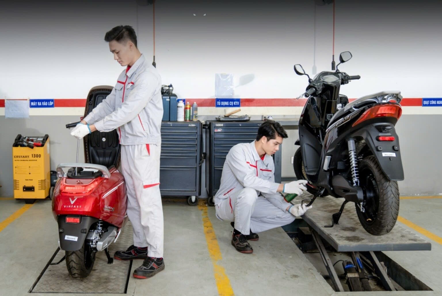 VinFast 'tặng' ưu đãi trị giá 600.000 đồng cho khách mang xe máy đến bảo dưỡng tại xưởng dịch vụ chính hãng VinFast 'tặng' ưu đãi trị giá 600.000 đồng cho khách mang xe máy đến bảo dưỡng tại xưởng dịch vụ chính hãng