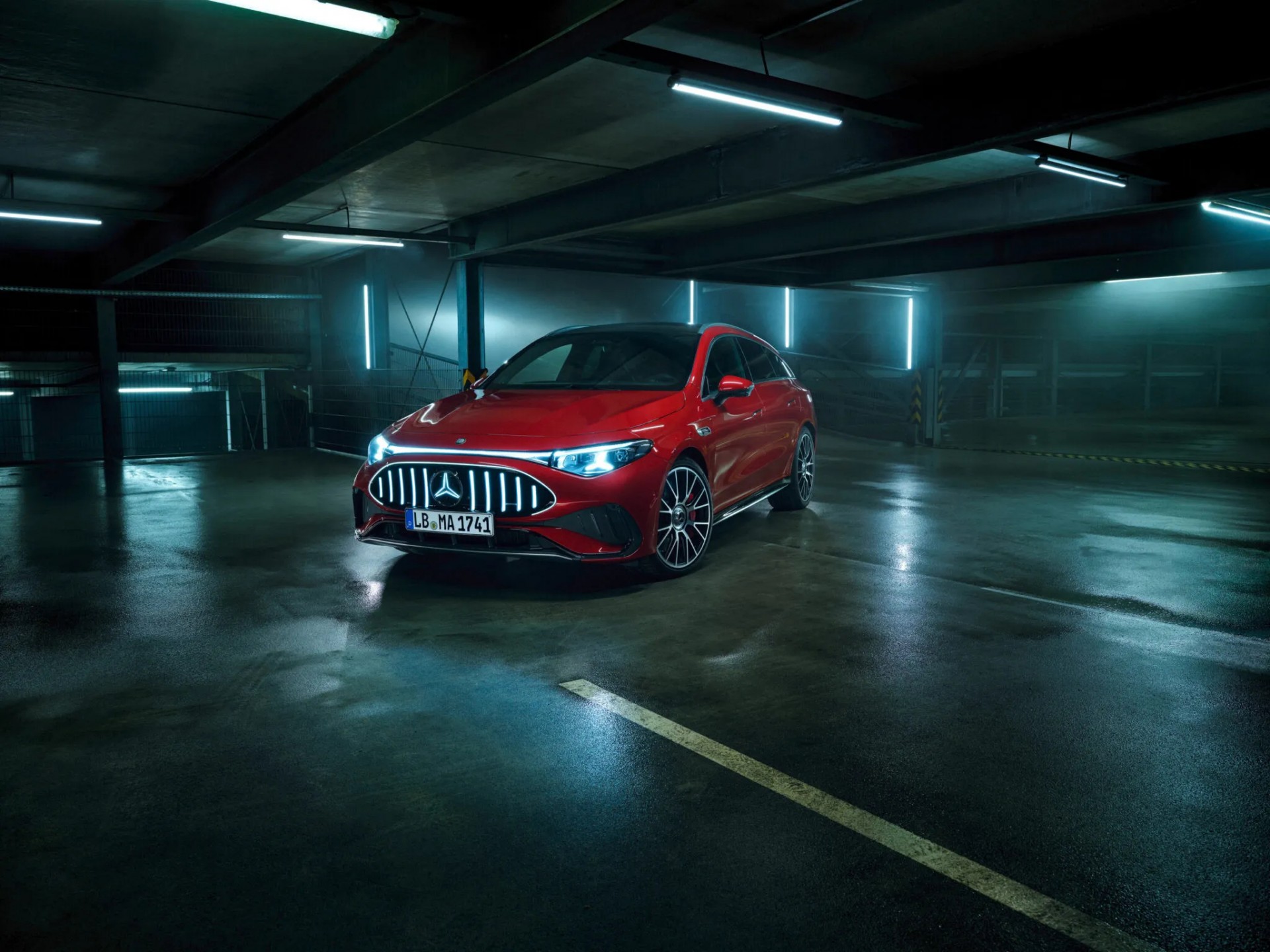 Xe điện hiệu suất cao Mercedes-AMG CLA 4MATIC+ 2027 ra mắt với công suất 671 mã lực Xe điện hiệu suất cao Mercedes-AMG CLA 4MATIC+ 2027 ra mắt với công suất 671 mã lực