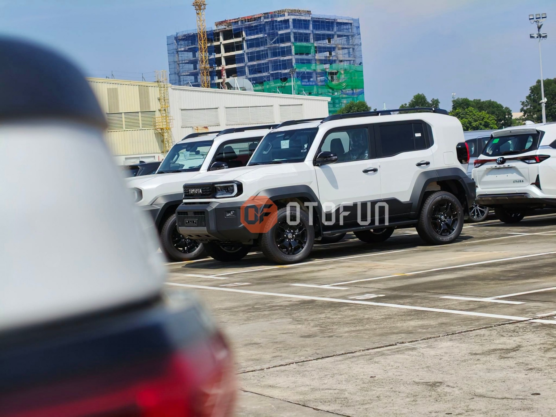 Lộ ảnh thực tế Toyota Land Cruiser FJ 2026 tại Việt Nam Lộ ảnh thực tế Toyota Land Cruiser FJ 2026 tại Việt Nam