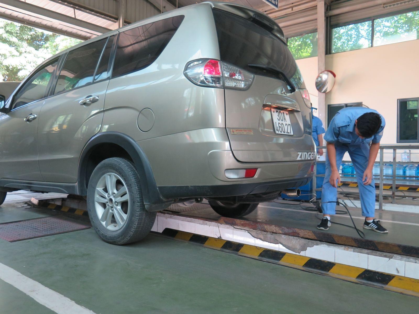 Quy định kiểm định khí thải ô tô mới nhất 2026: Vì sao xe có thể trượt đăng kiểm? Quy định kiểm định khí thải ô tô mới nhất 2026: Vì sao xe có thể trượt đăng kiểm?