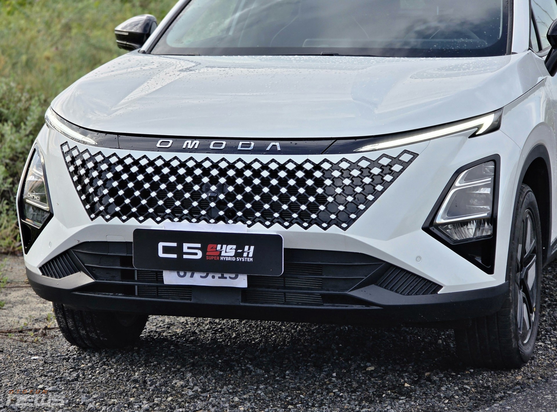 Từ TP. HCM đến Cam Ranh, Omoda C5 SHS-H cho thấy gì ngoài mức 4,8 L/100 km?