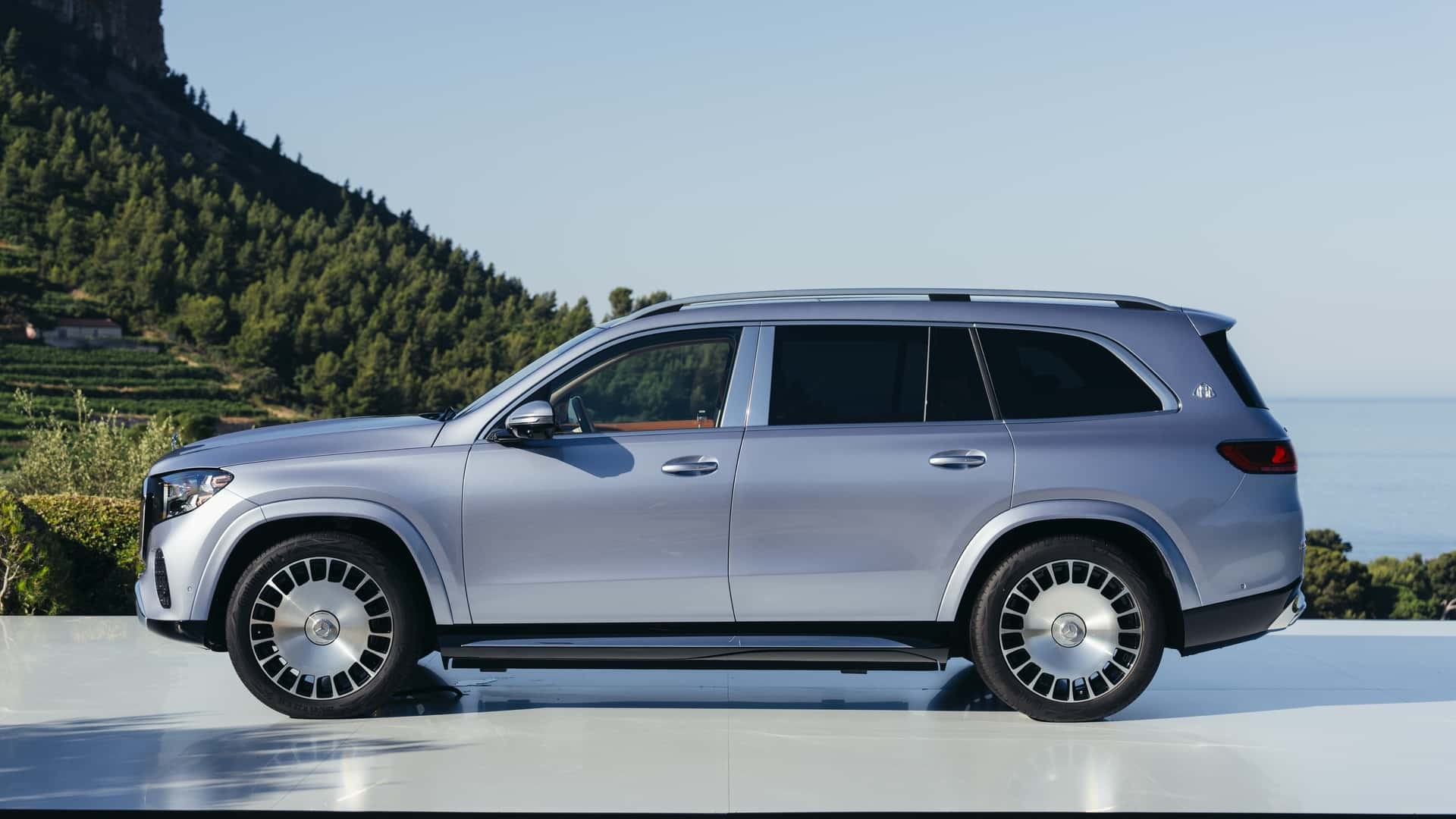 Mercedes-Maybach GLS 680 2027 lộ diện với động cơ V8 mạnh hơn, thêm nhiều công nghệ mới Mercedes-Maybach GLS 680 2027 lộ diện với động cơ V8 mạnh hơn, thêm nhiều công nghệ mới