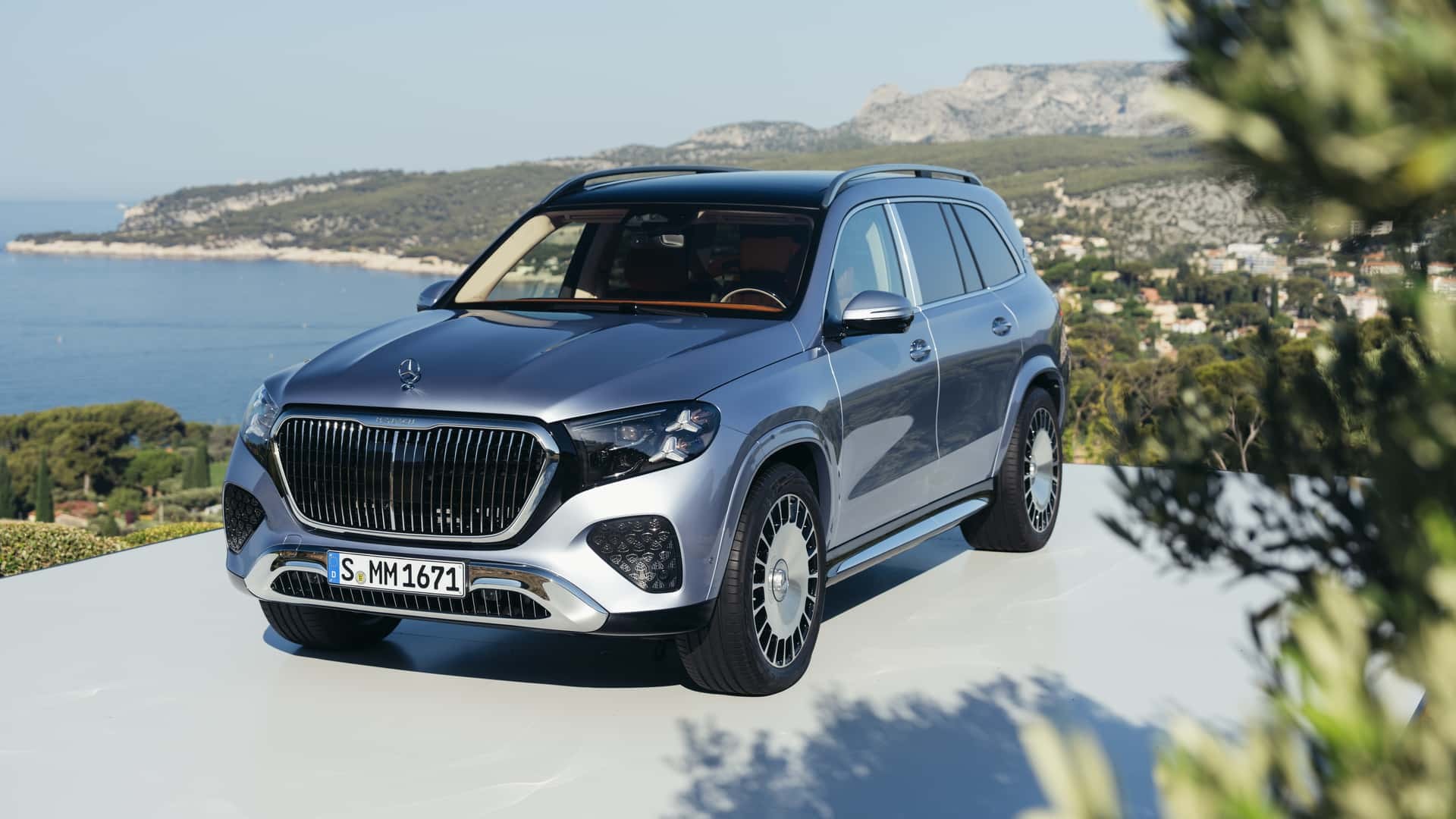 Mercedes-Maybach GLS 680 2027 lộ diện với động cơ V8 mạnh hơn, thêm nhiều công nghệ mới