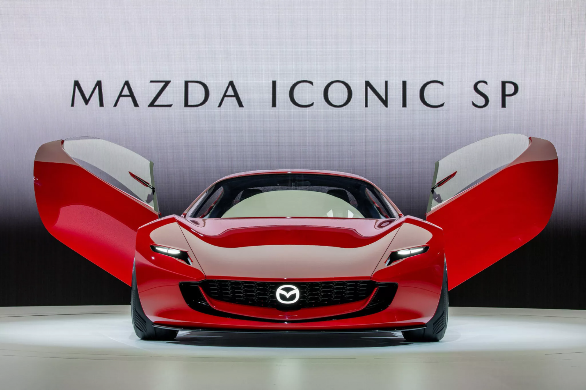 Mazda lên kế hoạch sản xuất mẫu xe thể thao mới, sở hữu thiết kế cửa cánh bướm