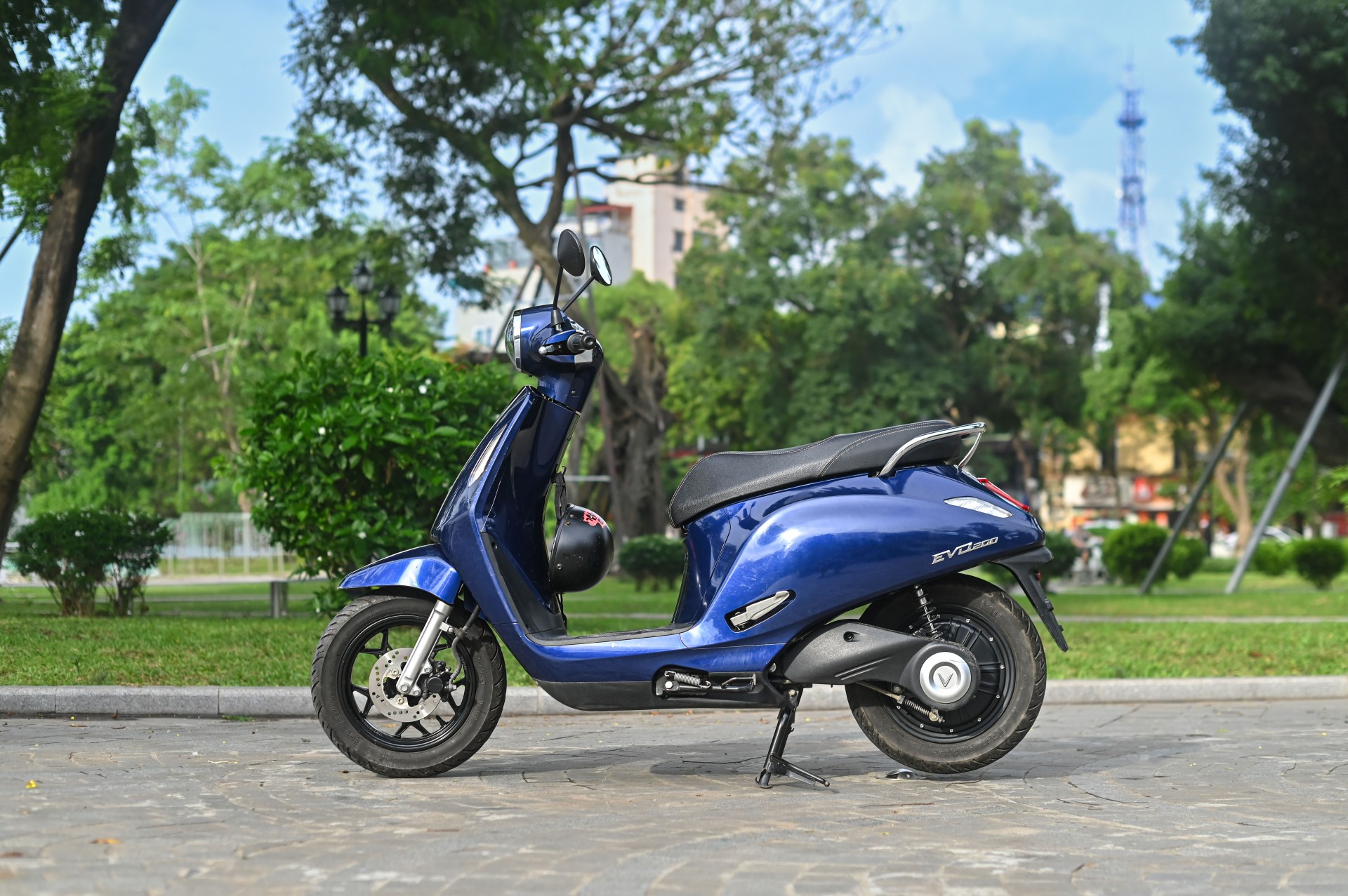 VinFast Evo 200, chiếc xe đầu đời đưa nữ sinh vào giảng đường đại học VinFast Evo 200, chiếc xe đầu đời đưa nữ sinh vào giảng đường đại học