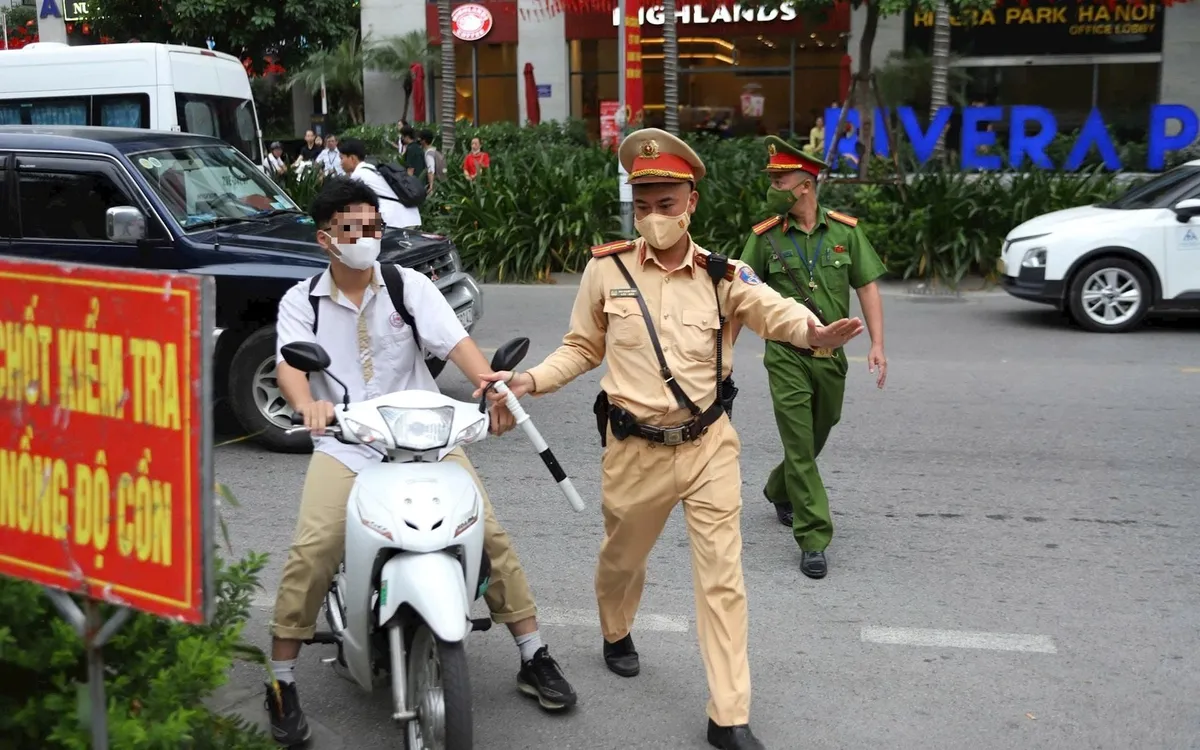 Từ năm 2026, độ tuổi tối thiểu và tối đa được phép lái xe được quy định ra sao? Từ năm 2026, độ tuổi tối thiểu và tối đa được phép lái xe được quy định ra sao?