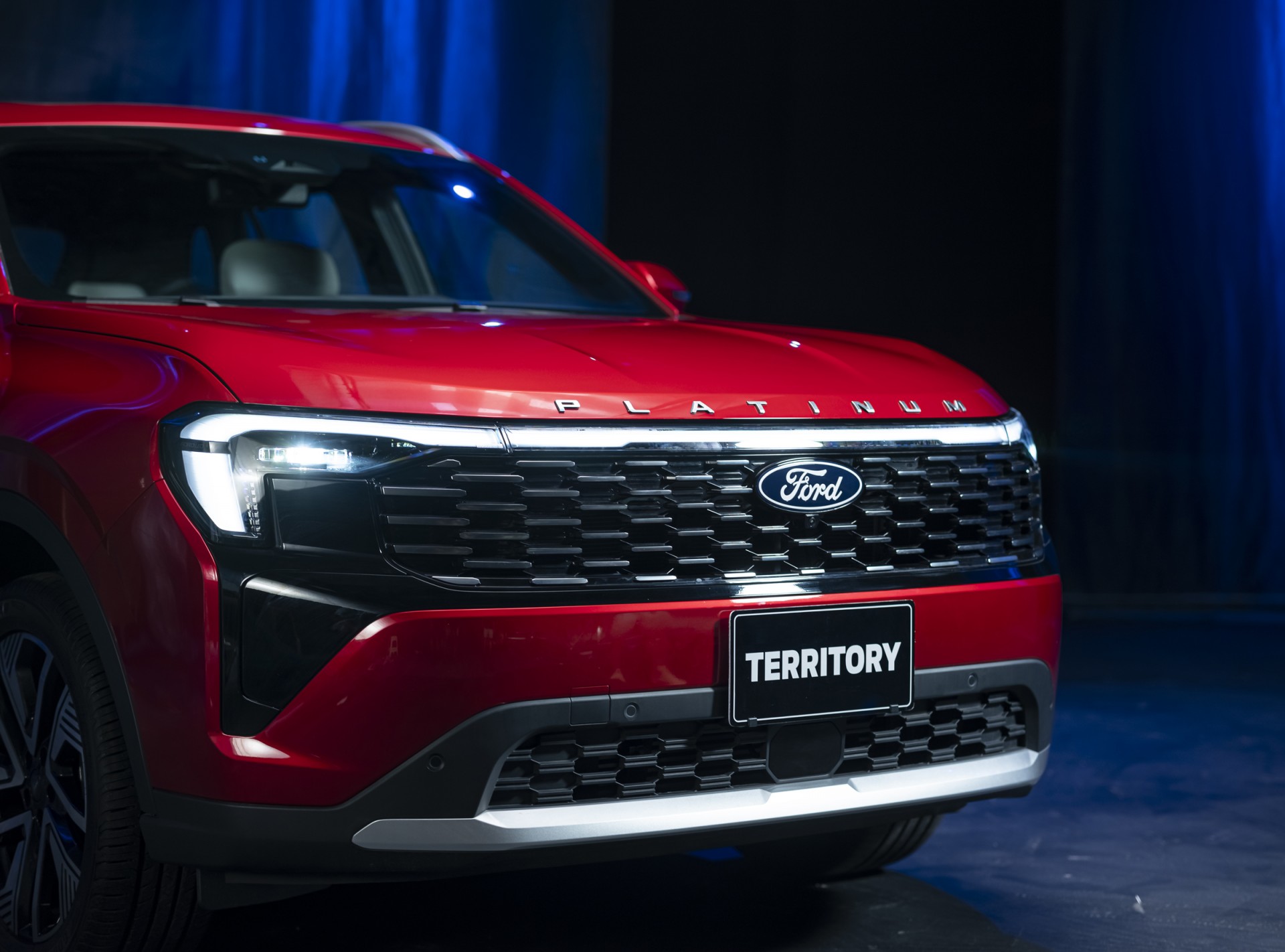Ford Việt Nam ra mắt Territory Platinum, mức giá từ 916 triệu đồng