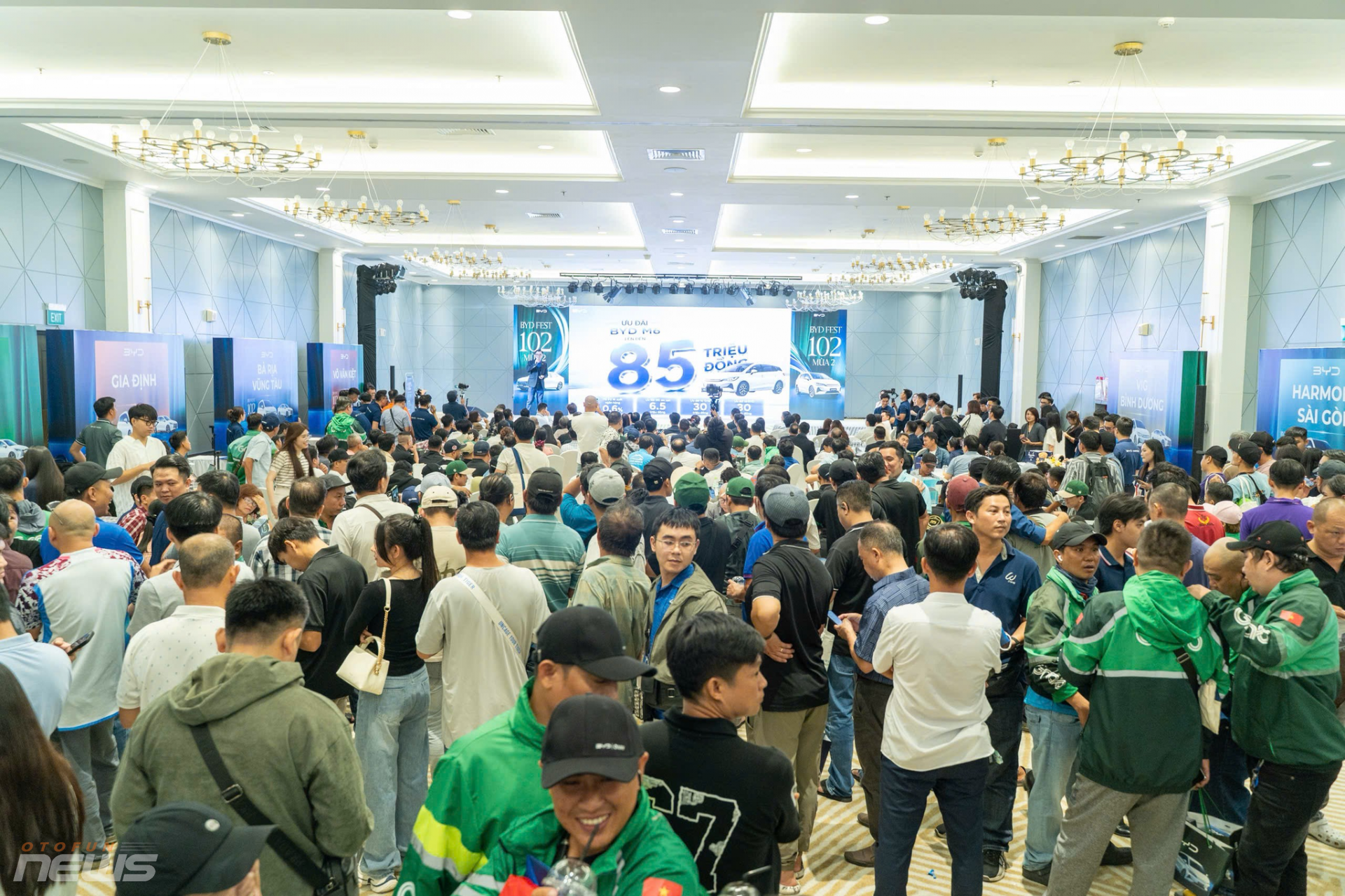 BYD Fest 102 Mùa 2 mở rộng hệ sinh thái xe năng lượng mới cho tài xế dịch vụ BYD Fest 102 Mùa 2 mở rộng hệ sinh thái xe năng lượng mới cho tài xế dịch vụ