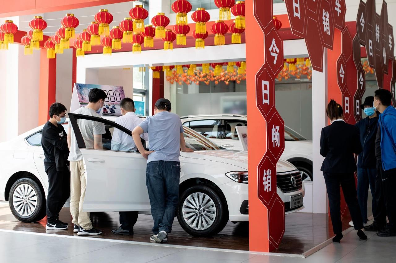 Thị trường ô tô Trung Quốc lao dốc, dự báo ghi nhận năm tệ nhất kể từ 2021