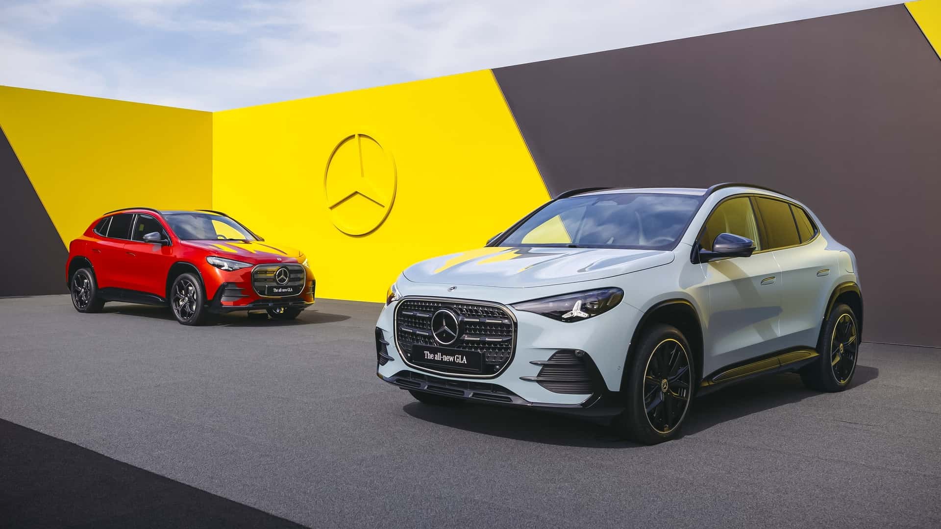 Mercedes-Benz GLA thế hệ mới chính thức lộ diện, sẽ có cả bản EV lẫn hybrid Mercedes-Benz GLA thế hệ mới sẽ có hai bản EV và một bản hybrid