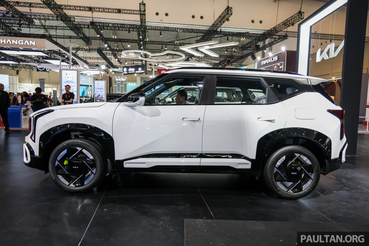 Kia Seltos thế hệ mới có giá quy đổi từ 523 triệu đồng, tăng kích thước và trang bị