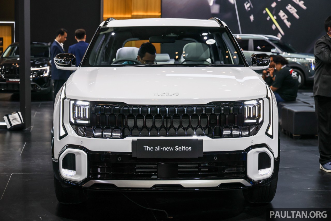 Kia Seltos thế hệ mới có giá quy đổi từ 523 triệu đồng, tăng kích thước và trang bị