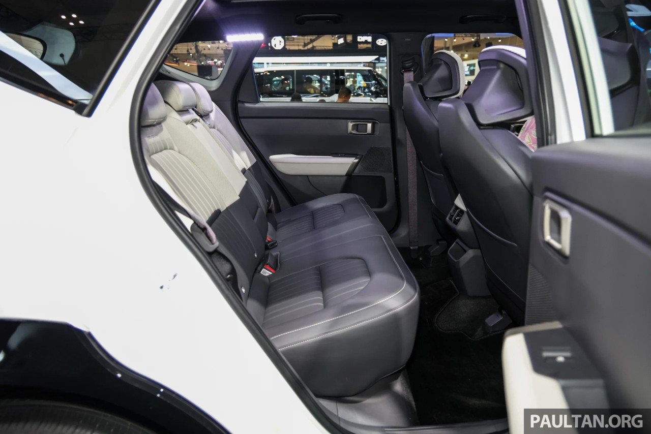 Kia Seltos thế hệ mới có giá quy đổi từ 523 triệu đồng, tăng kích thước và trang bị
