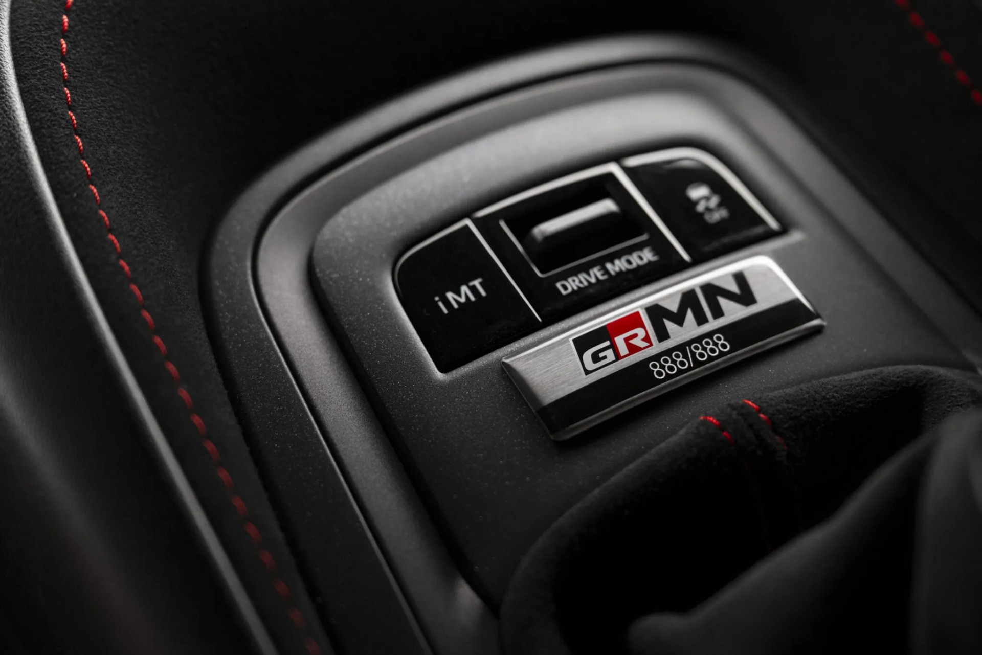 Toyota ra mắt bản Corolla hiệu suất cao đắt nhất lịch sử với giá hơn 1,69 tỷ đồng Chế độ lái của Toyota GRMN Corolla