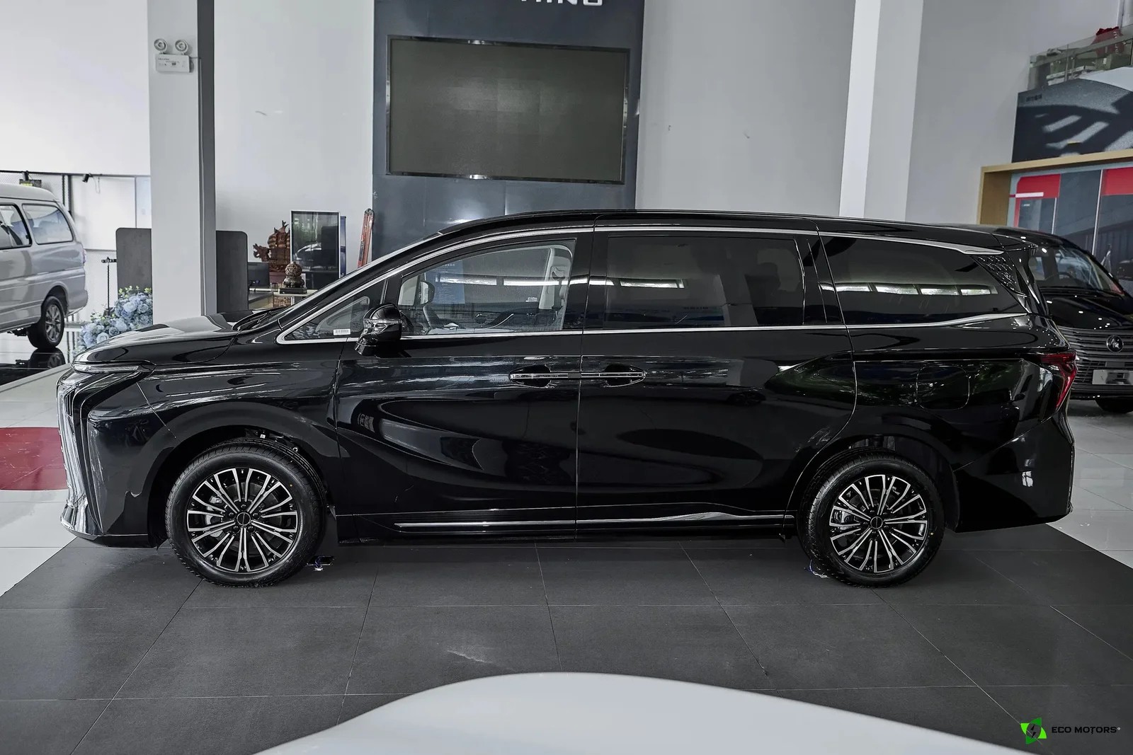 Xe PHEV Forthing V9 sắp về Việt Nam, cạnh tranh với Kia Carnival