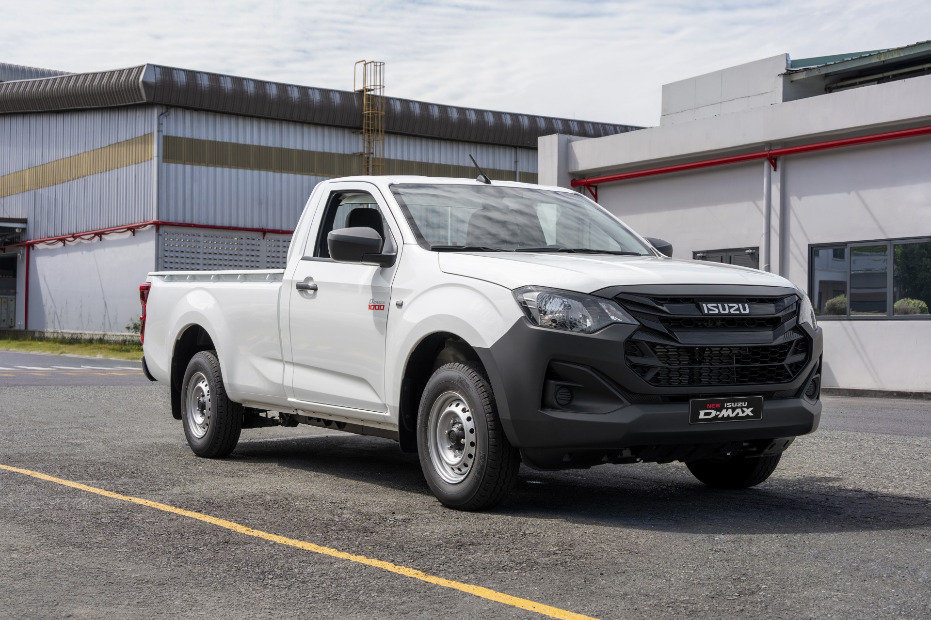 Isuzu Việt Nam ra mắt bán tải ca-bin đơn giá dưới 500 triệu Isuzu D-Max D-Cargo 1000 chính thức được bán tại thị trường Việt Nam kể từ ngày 29/7/2026