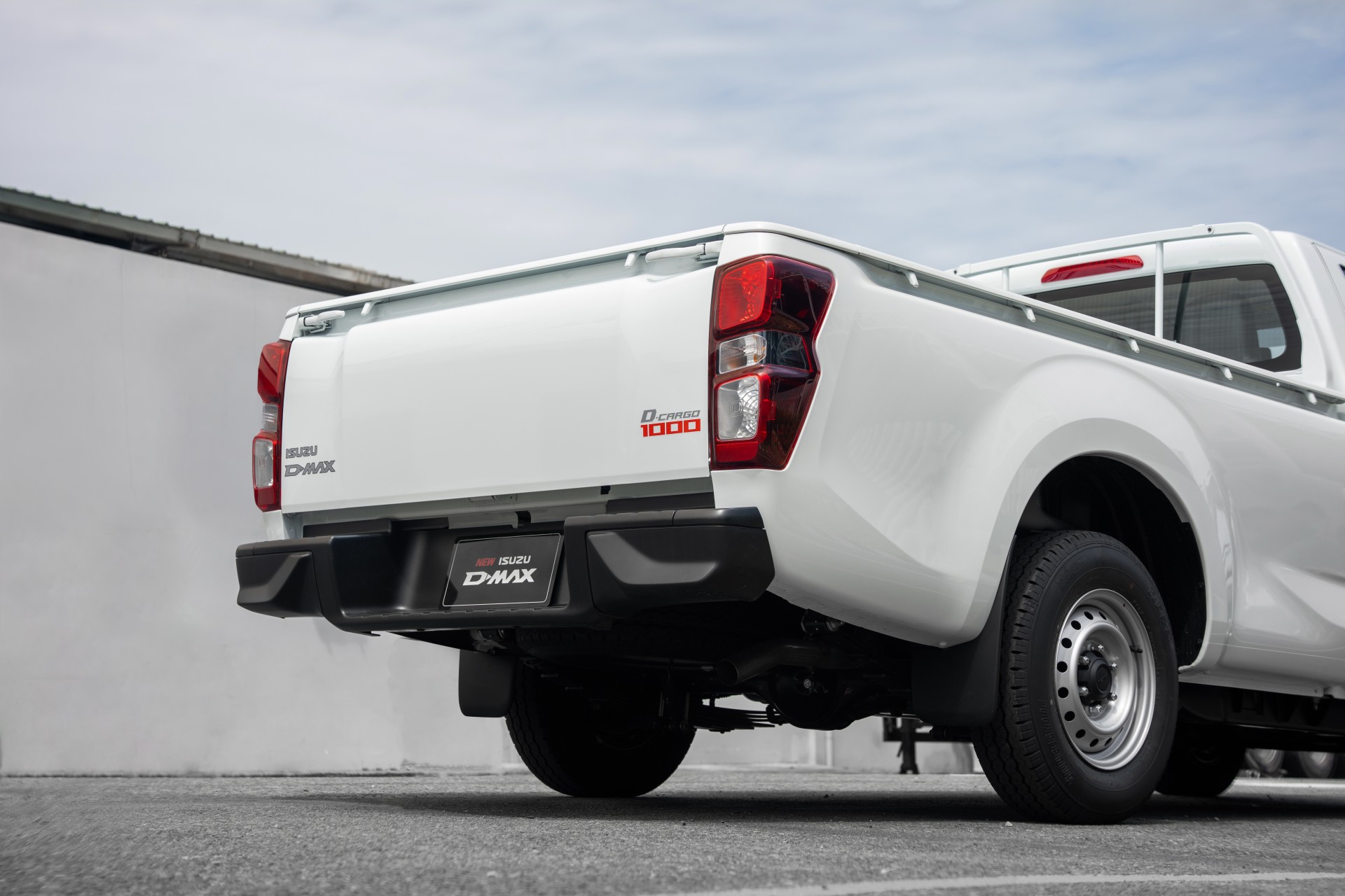 Isuzu Việt Nam ra mắt bán tải ca-bin đơn giá dưới 500 triệu Isuzu Việt Nam ra mắt bán tải ca-bin đơn giá dưới 500 triệu