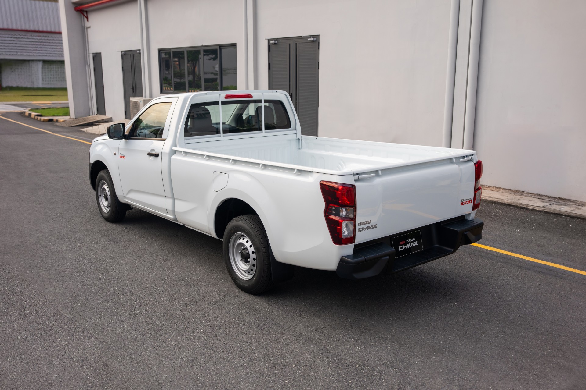 Isuzu Việt Nam ra mắt bán tải ca-bin đơn giá dưới 500 triệu Isuzu Việt Nam ra mắt bán tải ca-bin đơn giá dưới 500 triệu