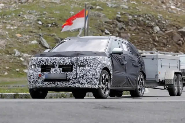 Hyundai Kona thế hệ mới vuông vức như xe địa hình