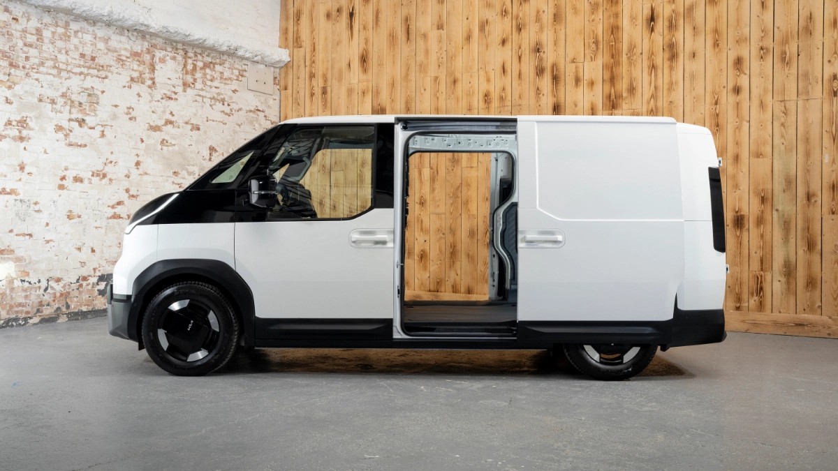 Phía bên của Kia PV5 Cargo
