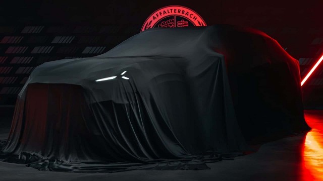 Mercedes-AMG hé lộ hình ảnh đầu tiên của mẫu SUV điện hiệu suất cao hoàn toàn mới