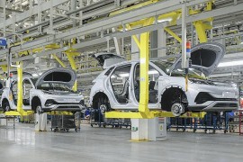 Xe điện toàn cầu lần đầu có giá trung bình rẻ hơn xe hybrid nhờ Trung Quốc