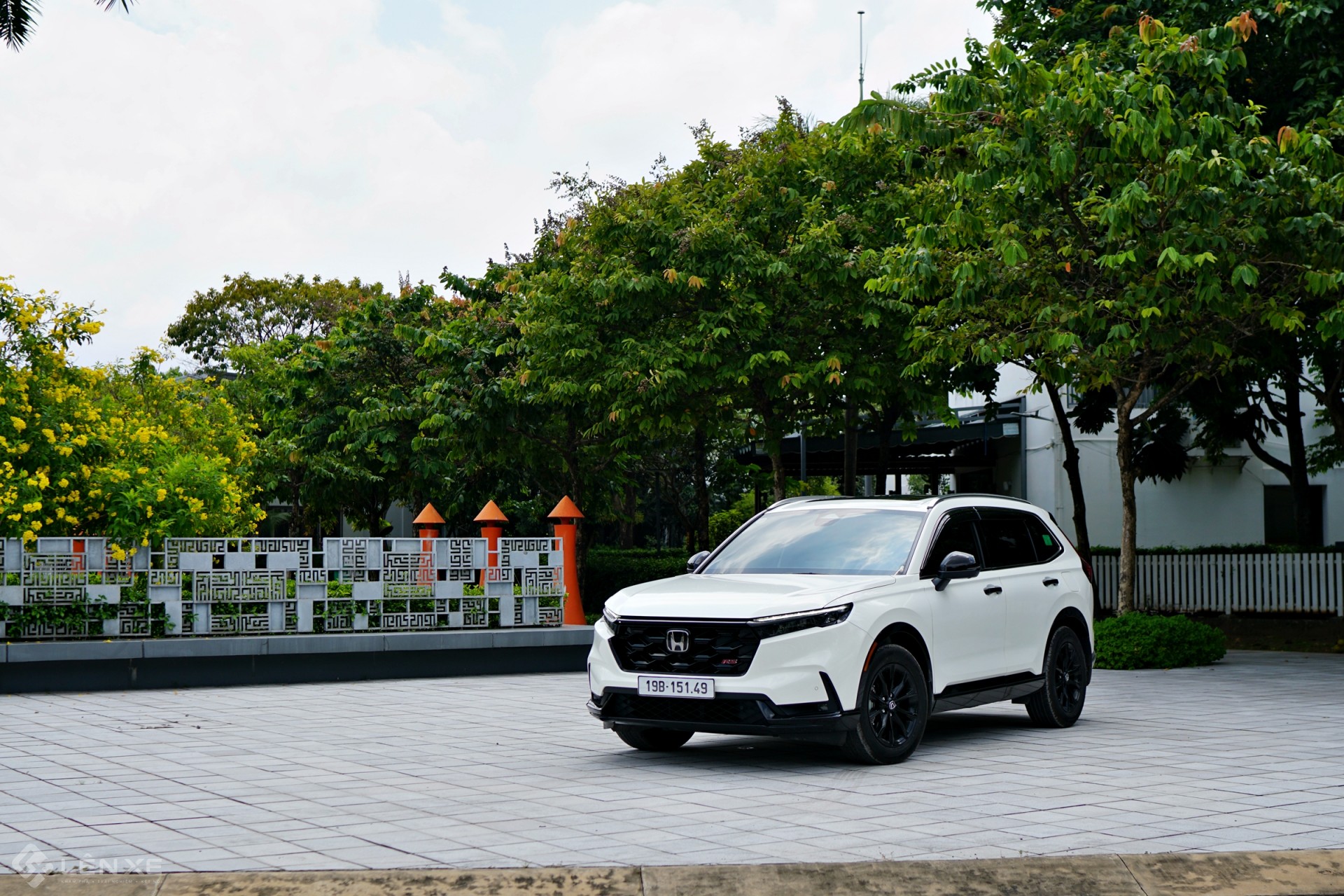 Cầm lái Honda CR V e:HEV 2026: Tiết kiệm, lái hay nhưng chưa toàn diện