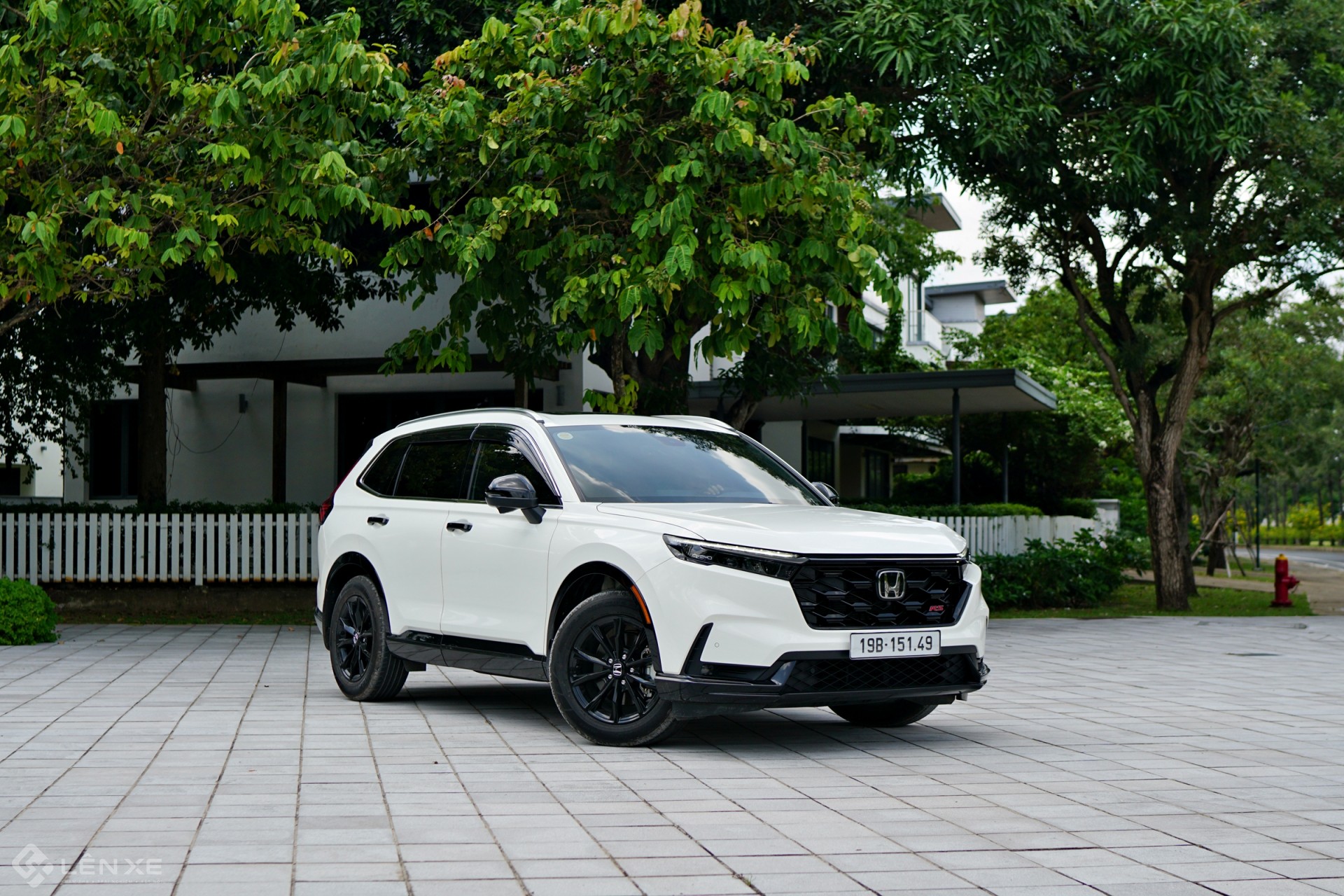 Cầm lái Honda CR V e:HEV 2026: Tiết kiệm, lái hay nhưng chưa toàn diện