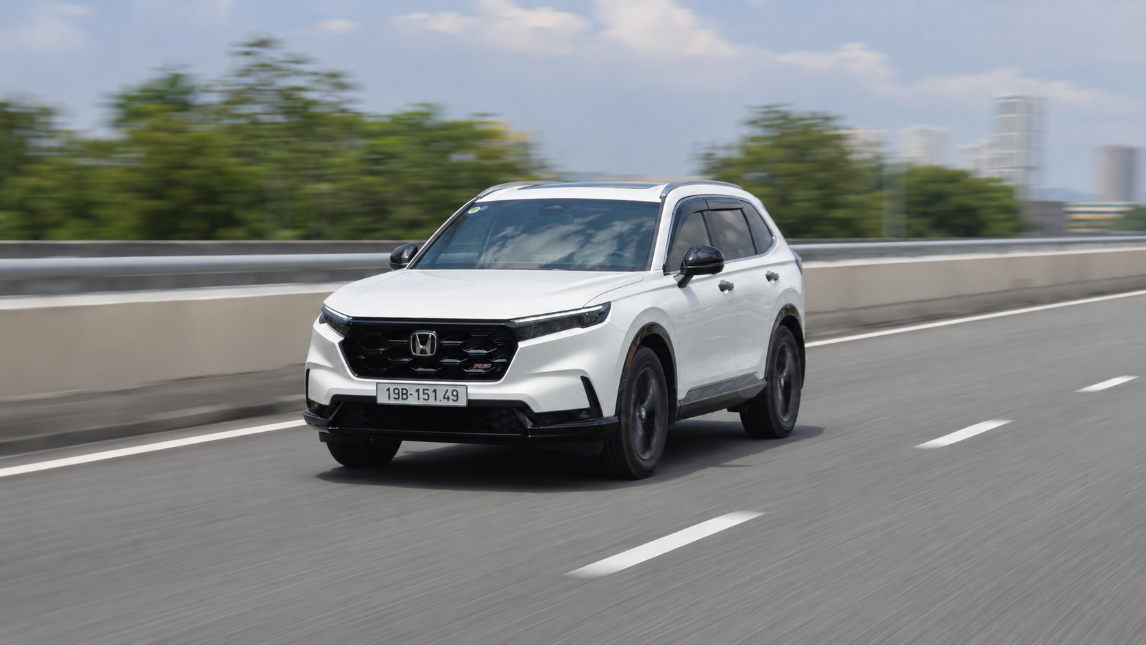 Cầm lái Honda CR V e:HEV 2026: Tiết kiệm, lái hay nhưng chưa toàn diện