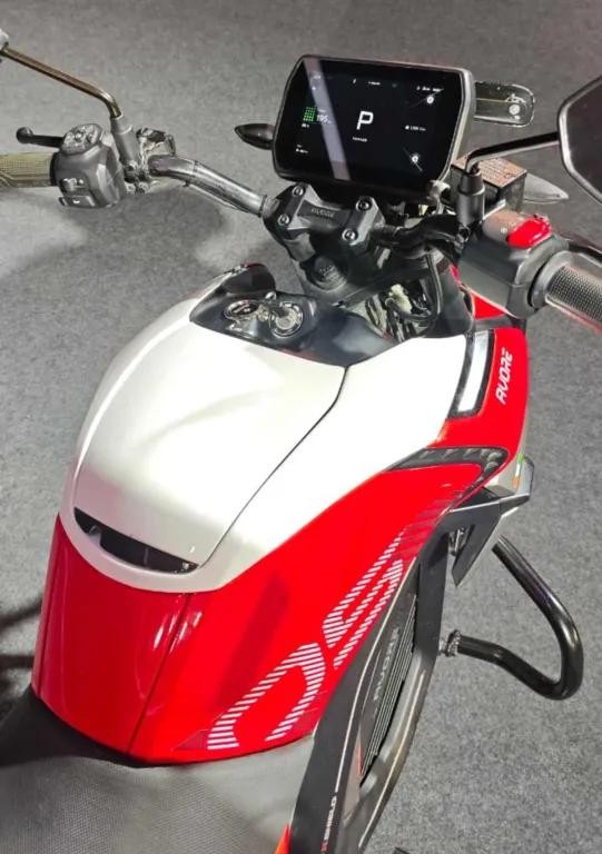 Đây là Avore EX2S, mẫu mô tô điện của Ấn Độ với mức giá phải chăng 46,5 triệu đồng Đây là Avore EX2S, mẫu mô tô điện của Ấn Độ với mức giá phải chăng 46,5 triệu đồng