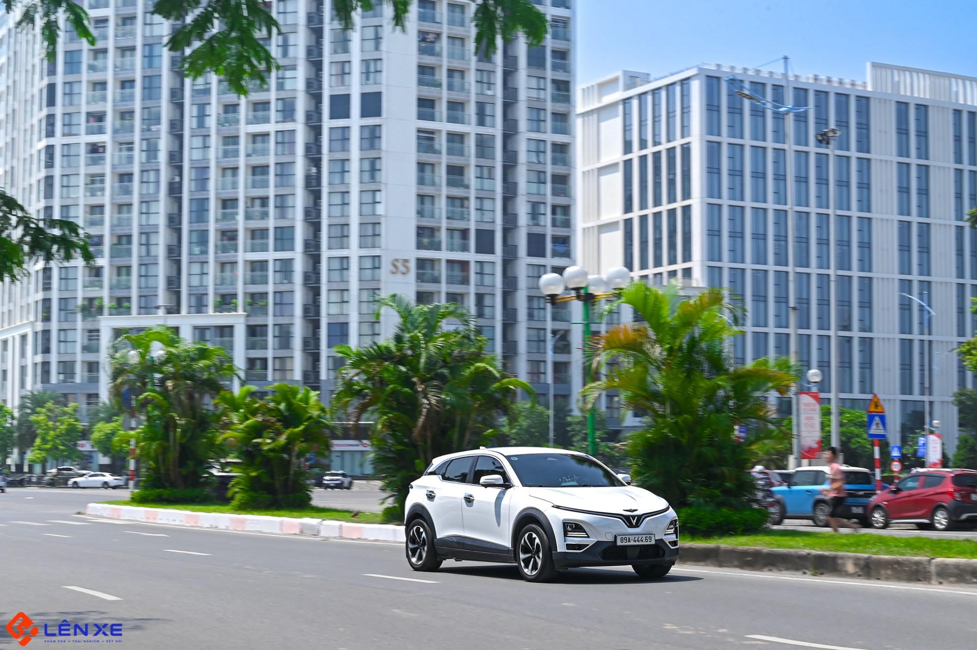 Sau 11.000 km với VinFast VF 6, chủ xe 42 tuổi không muốn quay lại xe xăng Sau 11.000 km với VinFast VF 6, chủ xe 42 tuổi không muốn quay lại xe xăng