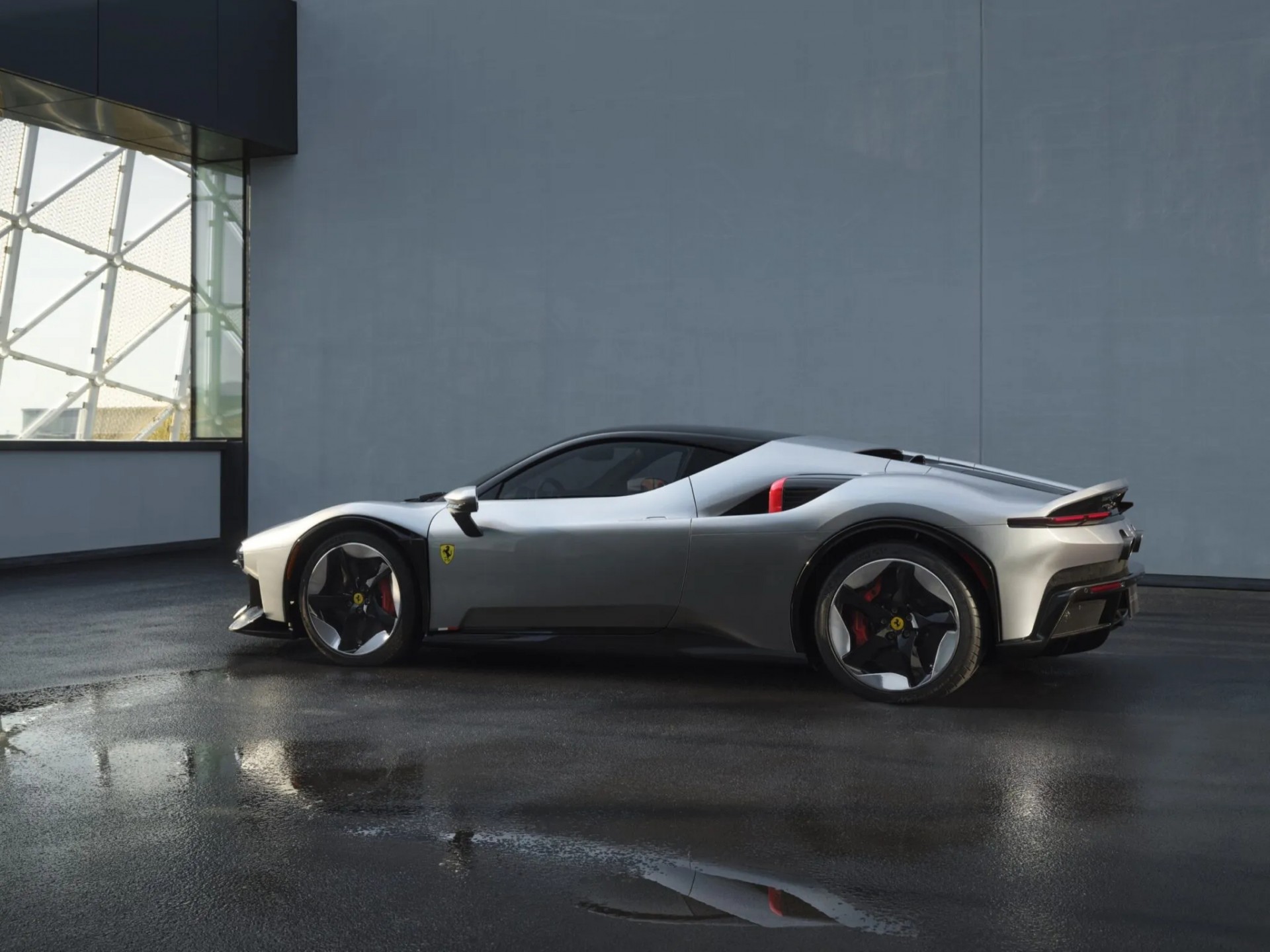Diện kiến Ferrari CZ26, siêu xe độc bản mới nhất của thương hiệu Ý Diện kiến Ferrari CZ26, siêu xe độc bản mới nhất của thương hiệu Ý