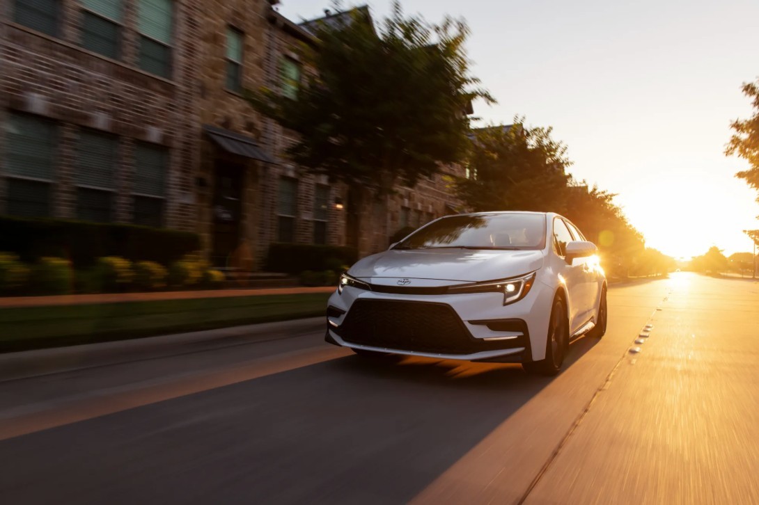 Bản đặc biệt của Toyota Corolla 2027, giới hạn 2.500 xe nhìn như thế nào?