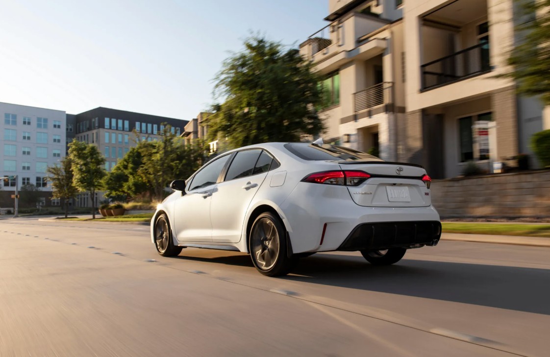 Bản đặc biệt của Toyota Corolla 2027, giới hạn 2.500 xe nhìn như thế nào?