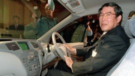 Hiroshi Okuda, cựu chủ tịch Toyota và "cha đẻ của Prius", qua đời ở tuổi 93