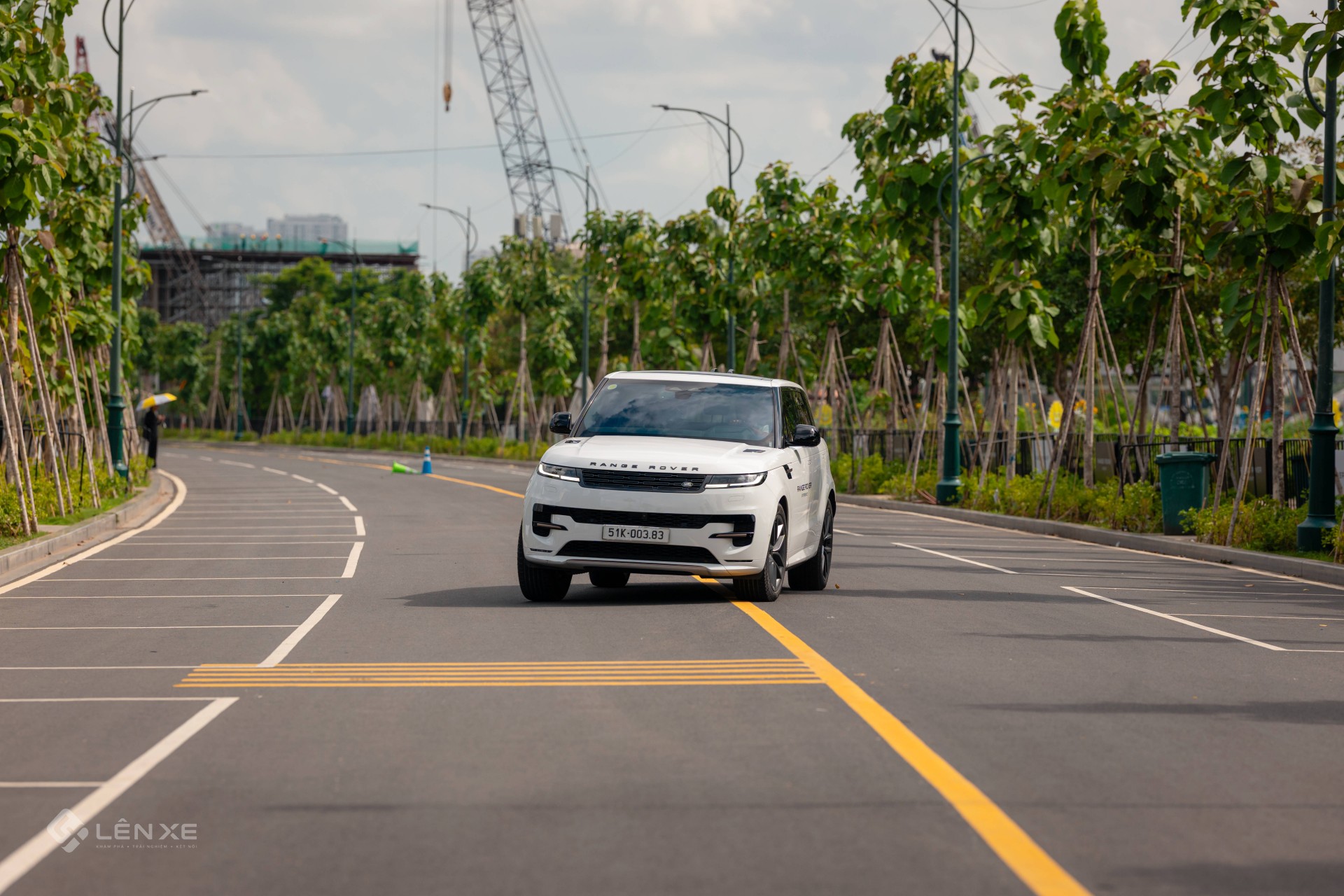 Tôi cầm lái Range Rover Sport PHEV hơn 7 tỷ đồng Tôi cầm lái Range Rover Sport PHEV hơn 7 tỷ đồng