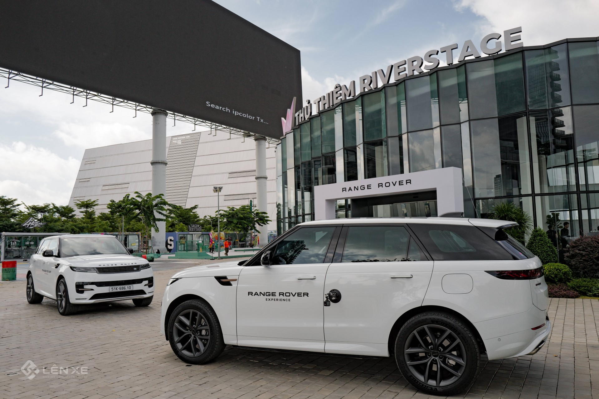 Tôi cầm lái Range Rover Sport PHEV hơn 7 tỷ đồng Tôi cầm lái Range Rover Sport PHEV hơn 7 tỷ đồng