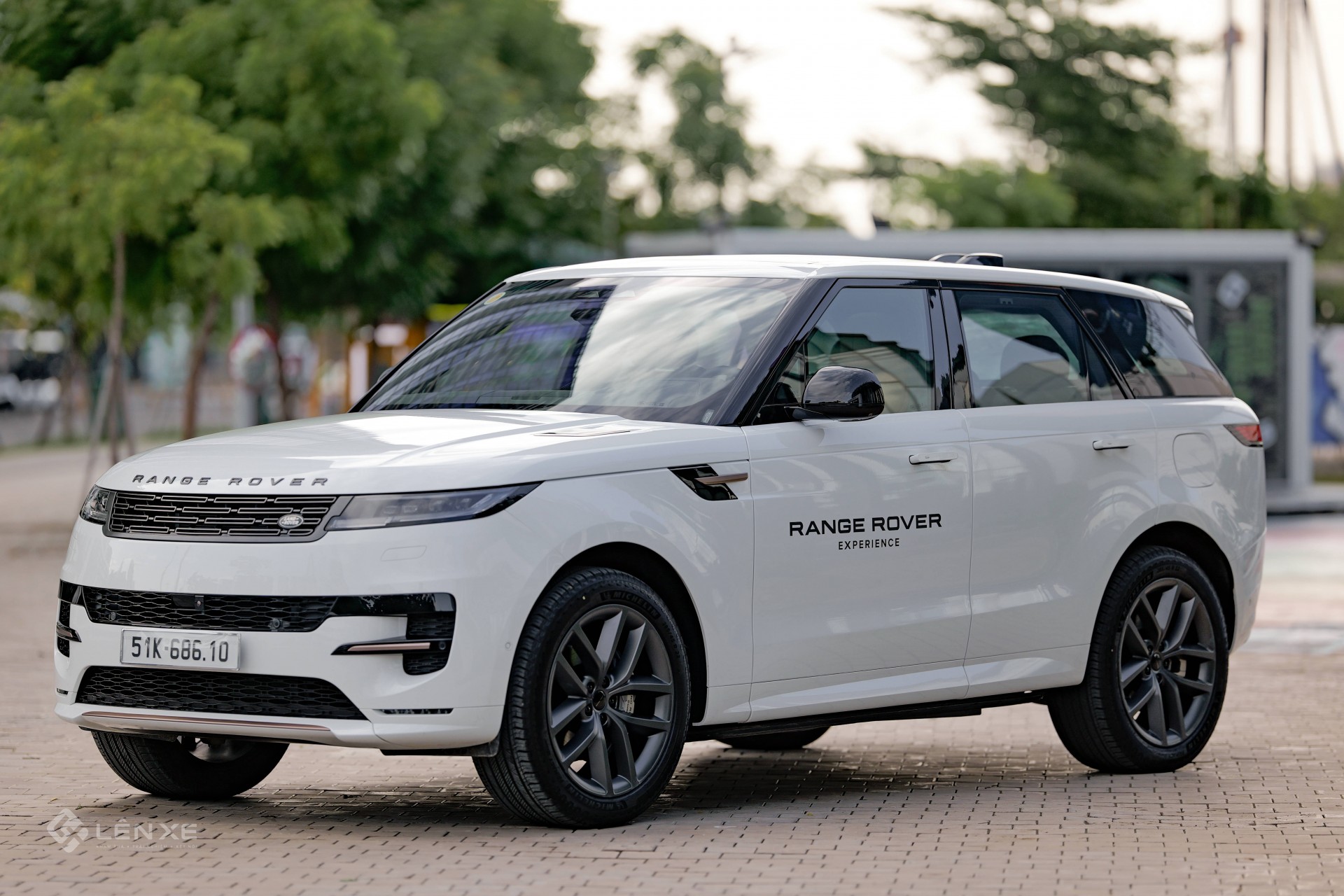 Tôi cầm lái Range Rover Sport PHEV hơn 7 tỷ đồng Tôi cầm lái Range Rover Sport PHEV hơn 7 tỷ đồng