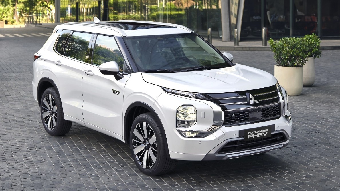 Mitsubishi Outlander PHEV thế hệ mới mở bán Đông Nam Á, chạy điện 100 km