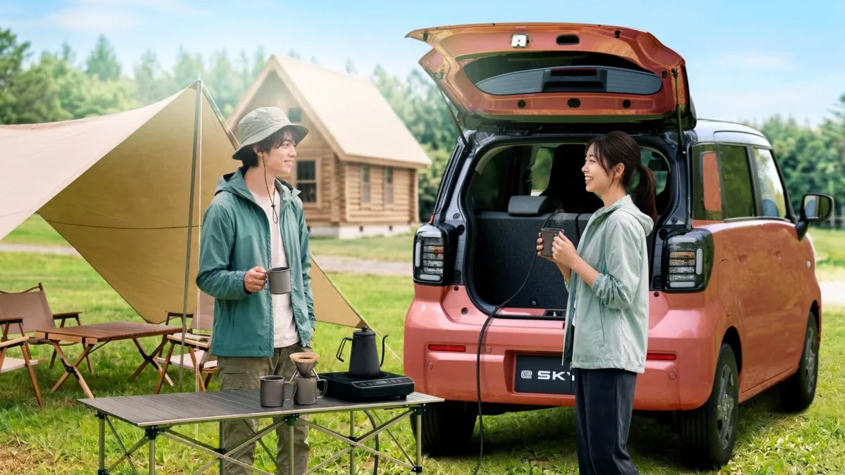 Mẫu xe điện tí hon Suzuki e-Sky hé lộ hình ảnh, dự kiến ra mắt mùa thu 2026 Mẫu xe điện tí hon Suzuki e-Sky hé lộ hình ảnh, dự kiến ra mắt mùa thu 2026
