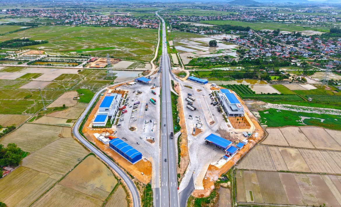 Thông tin về 28 trạm dừng nghỉ, điểm dừng xe trên cao tốc Bắc - Nam mở dịp nghỉ lễ 2/9 Thông tin về 28 trạm dừng nghỉ, điểm dừng xe trên cao tốc Bắc - Nam mở dịp nghỉ lễ 2/9