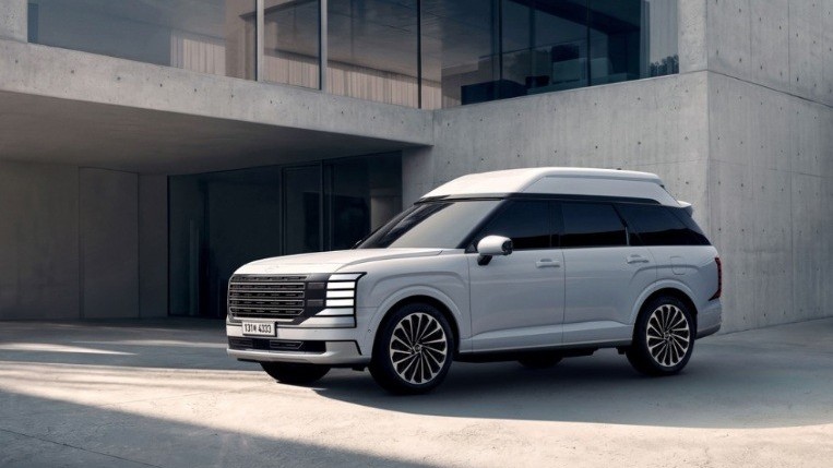 Hyundai Palisade 2027 có bản trần cao, giá quy đổi từ 843 triệu đồng