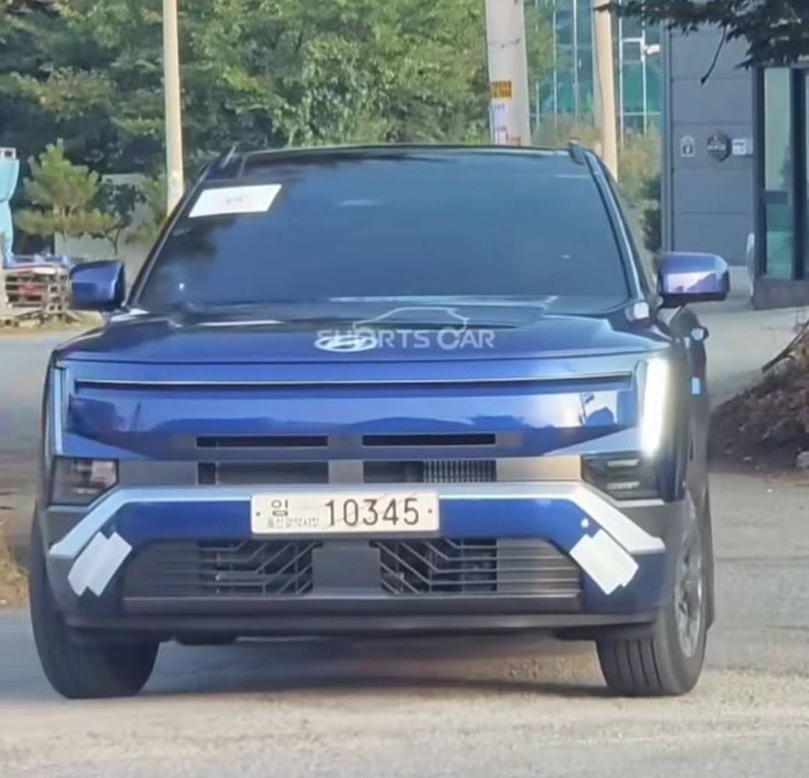 Ảnh thực tế Hyundai Tucson 2027 màu xanh trên đường phố thu hút sự chú ý Ảnh thực tế Hyundai Tucson 2027 màu xanh trên đường phố thu hút sự chú ý