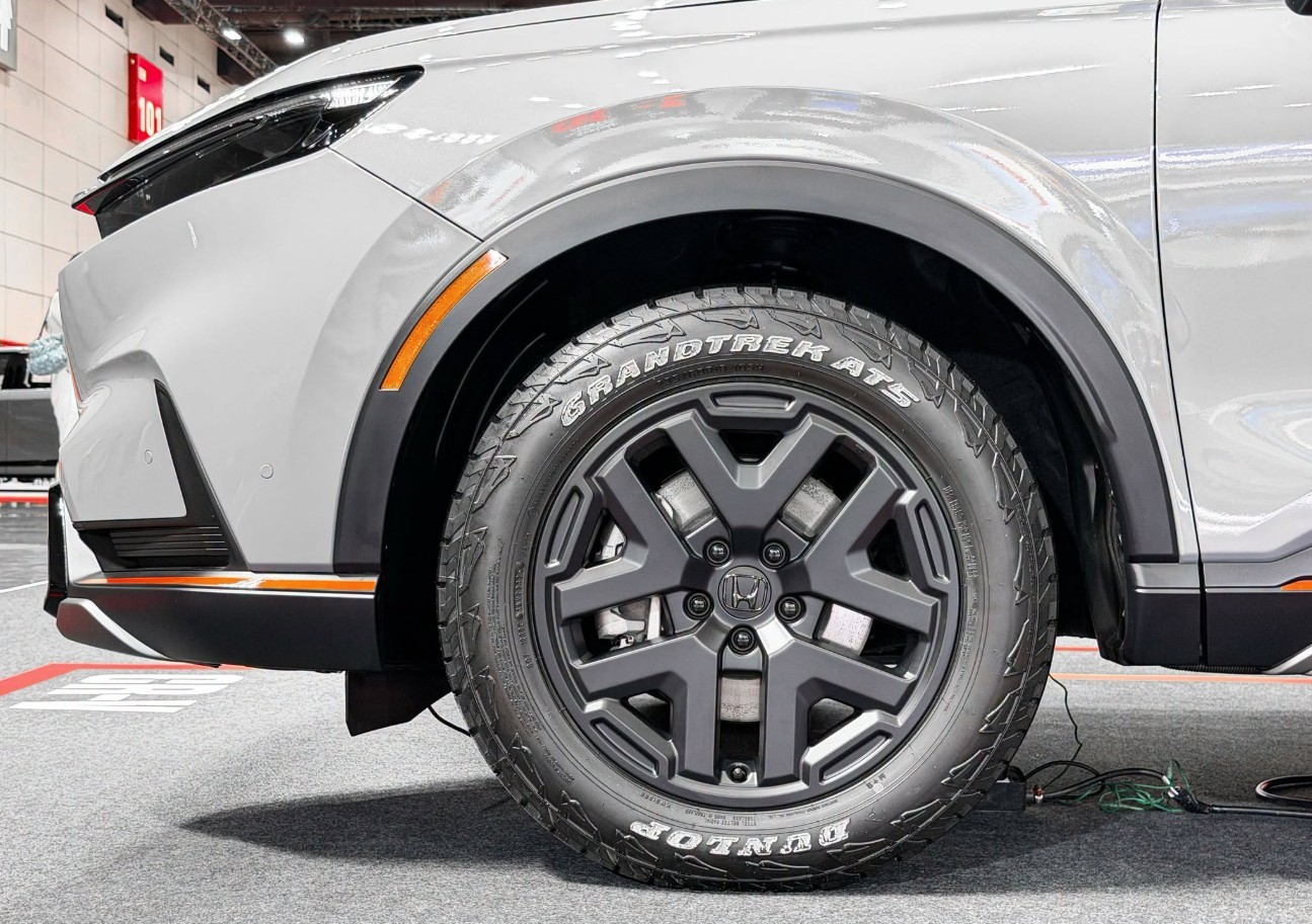Honda CR-V TrailSport HRC lộ diện, đậm chất việt dã Honda CR V TrailSport HRC lộ diện, đậm chất việt dã