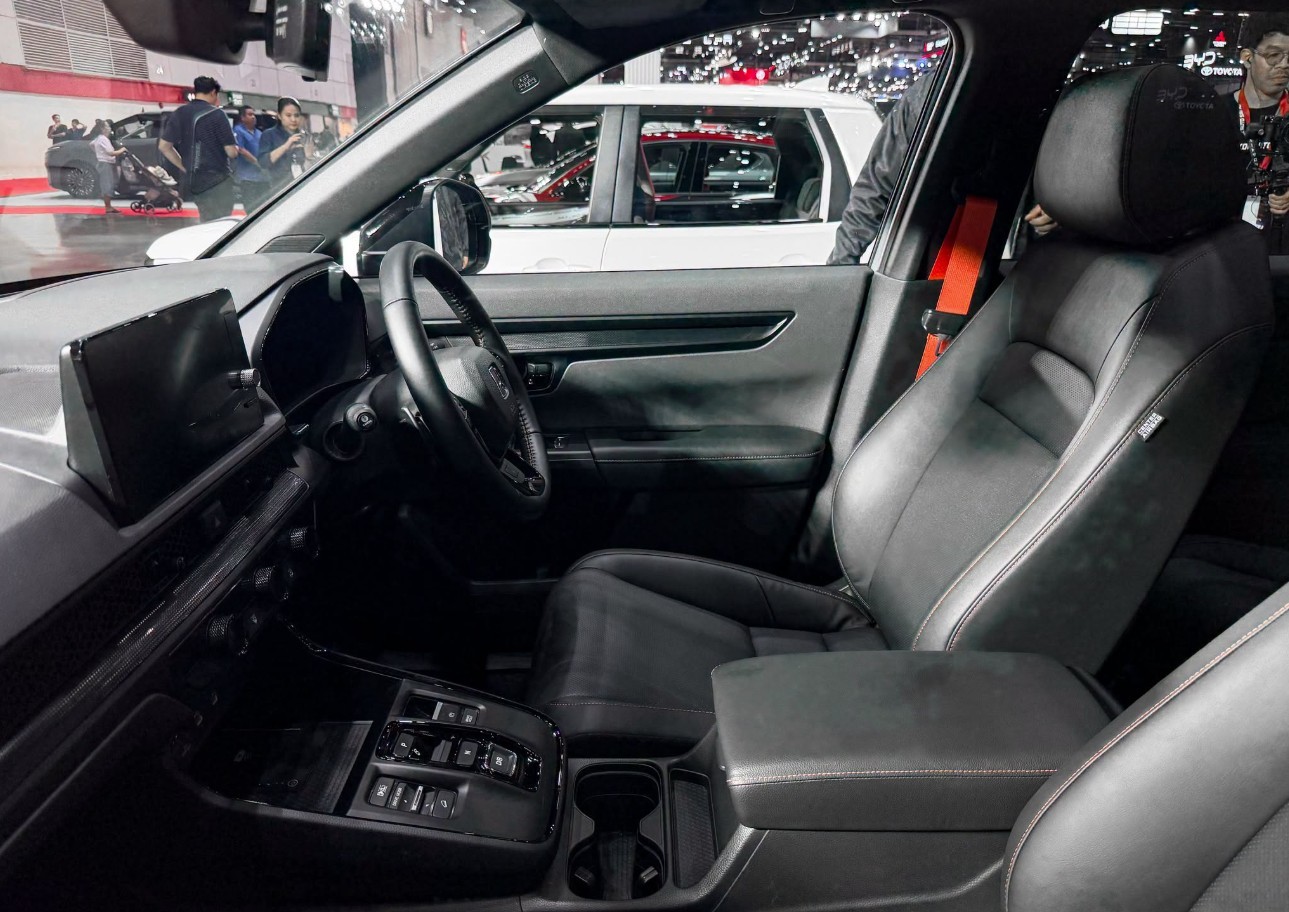 Honda CR-V TrailSport HRC lộ diện, đậm chất việt dã Honda CR V TrailSport HRC lộ diện, đậm chất việt dã