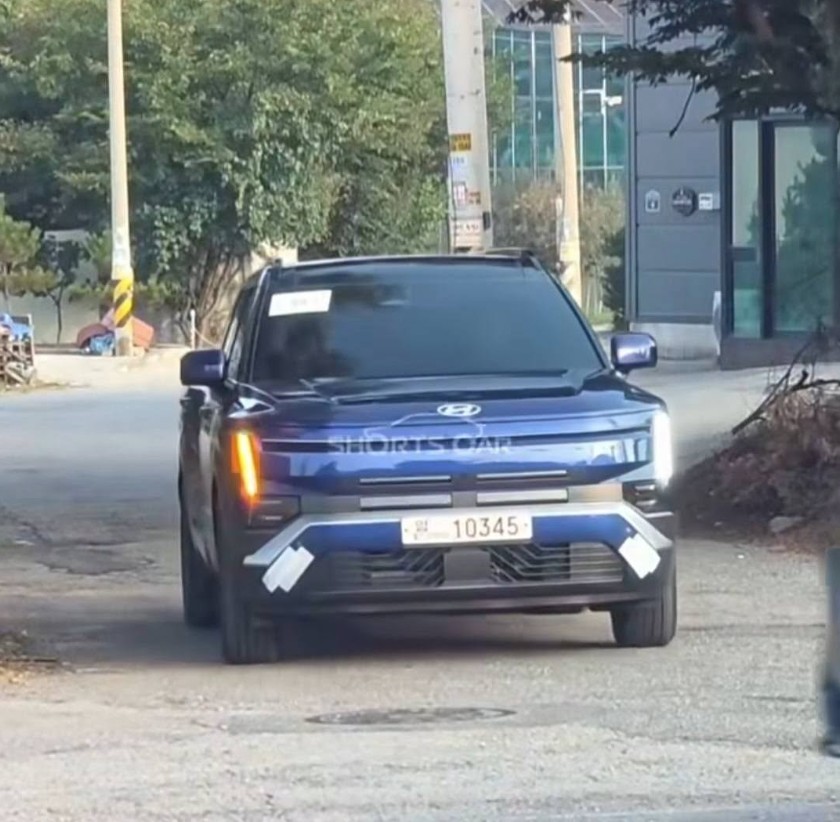 Ảnh thực tế Hyundai Tucson 2027 màu xanh trên đường phố thu hút sự chú ý Ảnh thực tế Hyundai Tucson 2027 màu xanh trên đường phố thu hút sự chú ý